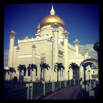 Mosque in the sunshine - study abroad